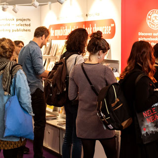 dPICTUS book fair showcases