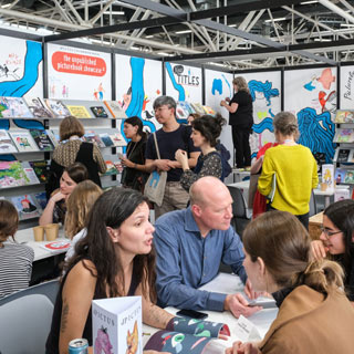 dPICTUS book fair showcases