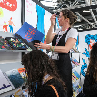 dPICTUS book fair showcases