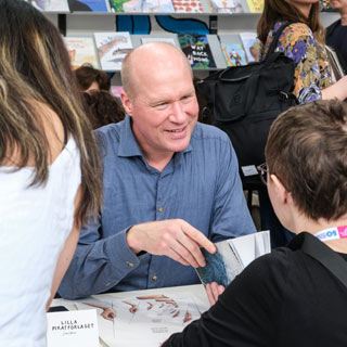 dPICTUS book fair showcases